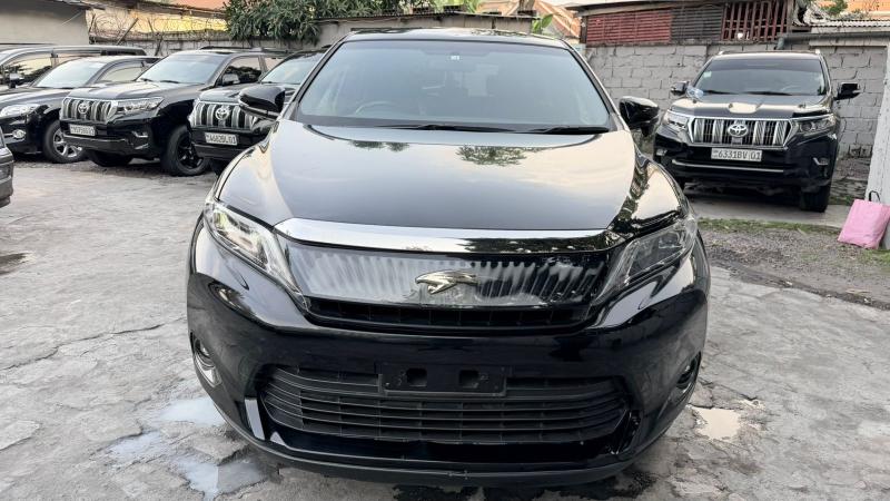 TOYOTA HARRIER NOUVEAU  VENDRE 