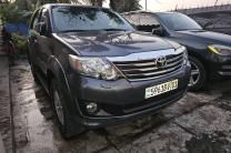 TOYOTA FORTUNER A VENDRE  automobile_motos_velos_engins_et_pieces
