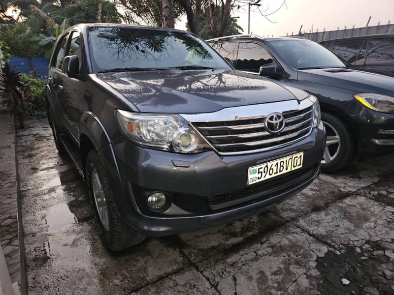 TOYOTA FORTUNER A VENDRE 