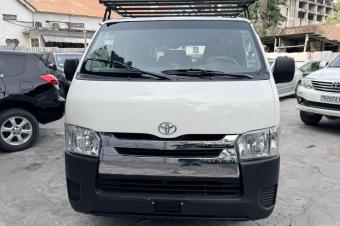 TOYOTA HIACE A VENDRE  KINSHASA 