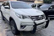 TOYOTA FORTUNER A VENDRE  automobile_motos_velos_engins_et_pieces