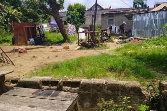 NGALIEMAUPN CABINE LUYEYE BONNE ACCESSIBILIT MISE EN VENTE DE PLUSIEURS TERRAINS DANS UNE PARCELLE AVEC DIFFRENTES DIMENSIONS.