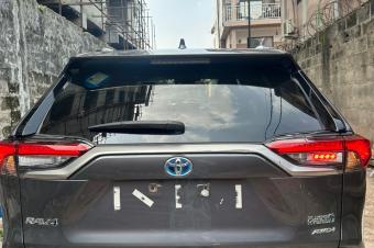 Rav4 hybrid AWD  PLUGIN 2024 Sans plaque  Camra de recul  Intrieur porcelaine  20.000 nazwi Localisation limete