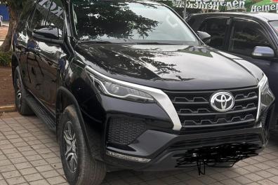 automobile_motos_velos_engins_et_pieces Christian Csk  