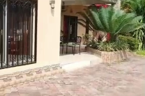 Villa à GB, 20 sur 25m, 1.000.000$ immobilier_vente_location