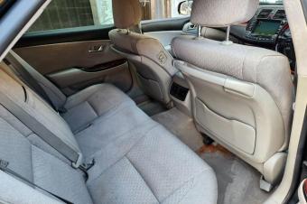 TOYOTA CROWN NOUVEAU  SANS PLAQUE  FULL OPTIONS CLIMATIS  TOUT FONCTIONNE PARFAITEMENT  VHICULE ENCORE NEUF  PRIX  7.600  AZUI