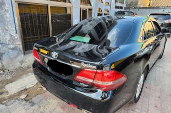 TOYOTA CROWN NOUVEAU  SANS PLAQUE  FULL OPTIONS CLIMATIS  TOUT FONCTIONNE PARFAITEMENT  VHICULE ENCORE NEUF  PRIX  7.600  AZUI