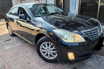TOYOTA CROWN NOUVEAU  SANS PLAQUE  FULL OPTIONS CLIMATIS  TOUT FONCTIONNE PARFAITEMENT  VHICULE ENCORE NEUF  PRIX  7.600  AZUI