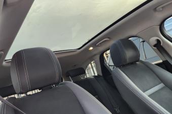 RANGE VELAR  COULEUR DORIGINE  DIESEL  PRIX 23500 SUKA PARDON PAS DE QUESTION  LOCALISATION CHE SUR APPEL BONNE CHANCE A TOUS