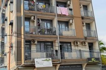 Parcelle avec 2 immeubles  Lingwala 2.000.000