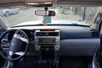 TOYOTA 4 RUNNER Version canadienne Volant Normale Gauche  Sans plaque dimmatriculation   Tout est discutables   FULL OPTIONS   Climatisation  Bote automatique avec traction i