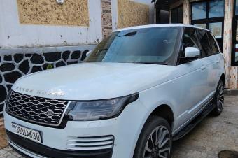 Range rover Vogue 2021 Full options  Toit panoramique  Diesel  6 cylindres  Volant droite  Automatique  Moteur impeccable  Prix  35.000  discut lgrement  Localisation appel