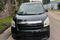 *TOYOTA NOAH 3* Fulls Option  Sans Plaque  Automatique Essence ⛽️  Caméra de recul  Climatisé  Prix 9.000$ Suka 8800$ automobile_motos_velos_engins_et_pieces