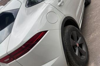 Jaguar Epace  Volant droit  Diesel automatique  Faible kilomtrage  15.500  Localisation appel moi