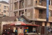 Immeuble (R+4), à Kasa-vubu sur macadam, 550.000$ immobilier_vente_location