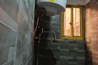KIN OASIS MISE EN LOCATION DUN APPARTEMENT DE DEUX CHAMBRES AU PREMIER NIVEAU.   RF . MINISTRE DE LA DFENSE 