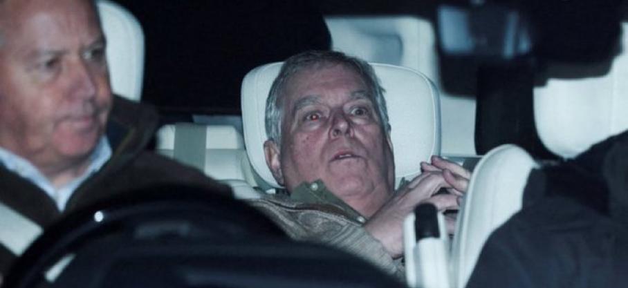 Affaire Epstein: l’ex-prince Andrew, frère du roi Charles III du Royaume-Uni,  a été arrêté ce jeudi 9 février et placé en garde à vue durant plusieurs heures. Soupçonné de