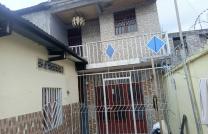 Investissement idéal : Immeuble + 2 maisons basses – Efobank, Commune N'sele  mediacongo