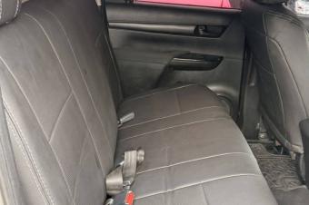 Toyota Hilux l Prix  34.000  us  discuter   Anne de fabrication  2019  Moteur Diesel 4 cylindres  Bote de vitesse manuelle 4x4  Climatise  kilomtrage   31.000 