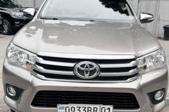 Toyota Hilux l Prix  34.000  us  discuter   Anne de fabrication  2019  Moteur Diesel 4 cylindres  Bote de vitesse manuelle 4x4  Climatise  kilomtrage   31.000 
