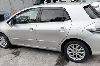 Blade 2012 sans plaque essence automatique 4cylinder kilomtrage 5670 camera de recul Prix 6900