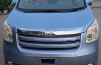 Noah 2014 sans plaque essence automatique 4cylinder kilométrage 8700 camera de recul Prix 9500 a discuter mediacongo