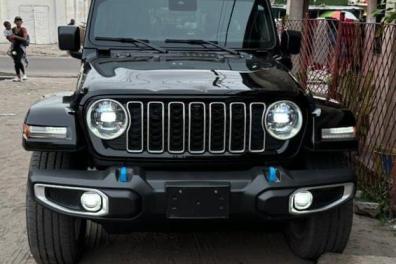 automobile_motos_velos_engins_et_pieces Christian Csk  