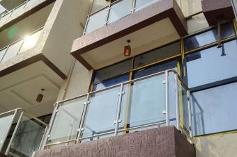 5 GRANDS APPARTEMENTS DE 3 CHAMBRES 3 SALLES DE BAIN  NGALIEMAMACAMPAGNE CENTRE SUPRIEUR MILITAIRE  LUFUNGULA PRS DU MACADAM.  GRAND PARKING  