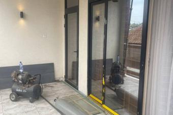 5 GRANDS APPARTEMENTS DE 3 CHAMBRES 3 SALLES DE BAIN  NGALIEMAMACAMPAGNE CENTRE SUPRIEUR MILITAIRE  LUFUNGULA PRS DU MACADAM.  GRAND PARKING  