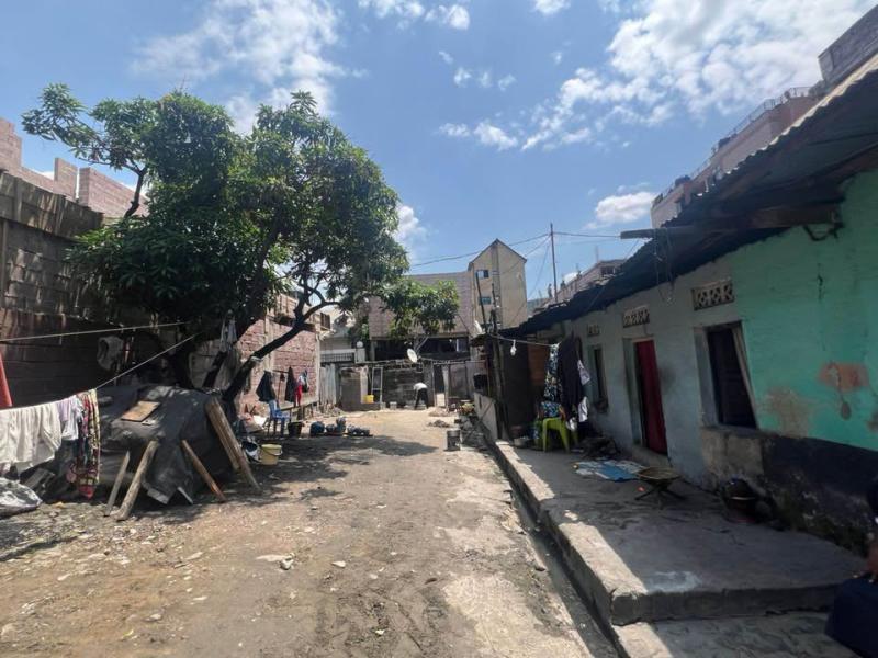 Parcelle  Lingwala 15 sur 25m 370.000