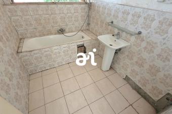 VENTE APPARTEMENT DE 2 CHAMBRES A GOMBE