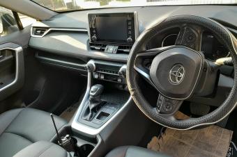 Besoin dargent show  Rav4 hybrid 2020 Plaque rcente AN10 Couleur dorigine  Volant droit  Camra de recule  Intrieur cuir  Prix 18.500  Localisation ngai moko