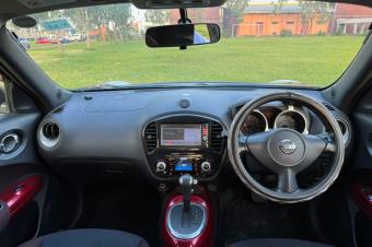 Nissan Juke Nouvelle plaque BW01 Couleur dorigine partout  Essence   Automatique  4 cylindres  Moteur  Bote impeccable  Full Options Intrieur trs propre  Volant Droit  Jan