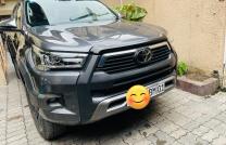 Toyota Hulix 2022 Authentique (Original) Diesel ⛽️ Automatique  4 cylindres  Climatisation Impeccable  Full option  Kilométrage moin de 24.221 klm Caméra de recul  Intérieur très N mediacongo