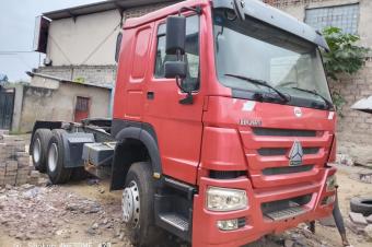 Vente tracteur Howo sinotruck