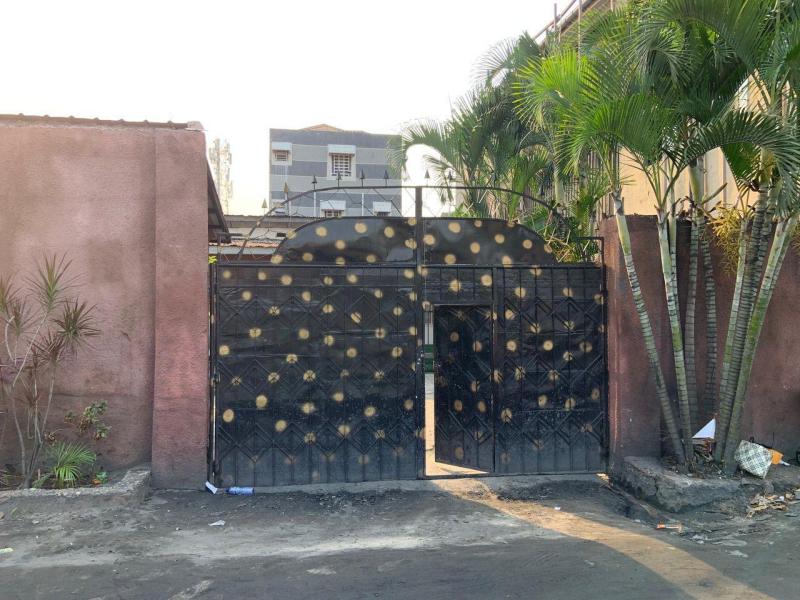 Parcelke avec une maison habitable mise en vente  dans  commune de kintambo   Rf Arrt Quando tout prs de kintambo magasin  Dimensions  2024 