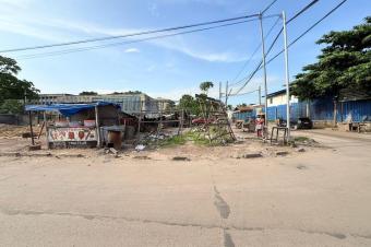  Vente des terrains 22   Gombe   Dimension  300m par terrain   Prix 550.000 