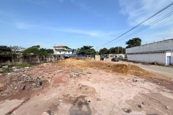  Vente des terrains 22   Gombe   Dimension  300m par terrain   Prix 550.000 