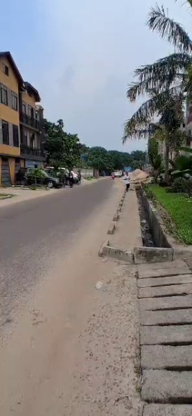 Parcelle  Lemba Righini 30 sur 32m 360.000