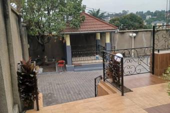 Villa  Mont Fleuri 1970m2  5.000.000