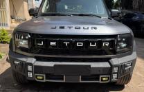 Jetour T2 2025  Full options  Toit panoramique  Essence ⛽️ 4 cylindres  Volant gauche  Automatique  Moteur impeccable ?  Prix : 50.000$ à discuté légèrement  Localisation appel ? mediacongo