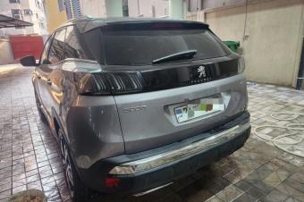 Peugeot 3008 2021 Full options  Essence   Volant gauche  Automatique  Moteur impeccable   Prix  15.000  discut lgrement  Localisation appel 