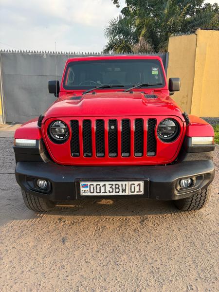 Jeep WRANGLER Anne 2022 Plaque BW Full Option Volant droit Automatique Toit panoramique Fiable kilomtrage Couleur dorigine Moteur Essence  Tout fonctionne bien. Prix  37.000