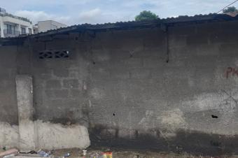 MAGNIFIQUE PARCELLE  VENDRE  KINTAMBO MAGASIN VERS LAVENUE OUA