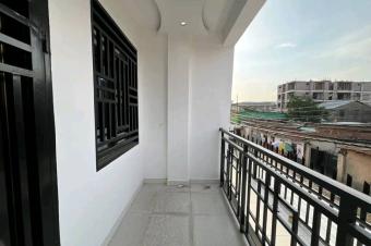 PLUSIEURS GRANDS APPARTEMENTS DE DEUX CHAMBRES MIS EN LOCATION  KINTAMBO PROCHE DE GB DIPLOMATE