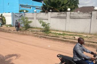 MAGNIFIQUE PARCELLE  VENDRE SUR LAVENUE MACAMPAGNE 