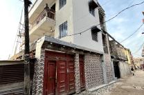 LIMETÉ / 1er Rue Ind. Mise en vente d'un bâtiment R+2 de type locatif de 6 appartements  , À seulement 2 minutes à pied de la route principale immobilier_vente_location