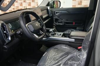 JETOUR T2 SANS PLAQUE 2025  PRIX  55.000 LISOLO MUKIE KK  AUTOMATIQUE ESSENCES 00.0 KILOMTRES CLIMATISATION IMPECCABLES FULLS OPTIONS PANORAMIQUE AVEC CAMRA 360 LOCALISA