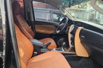 Fortuner 2019 essence automatique 4cylinder kilomtrage 37000 camra de recul intrieur cuire Prix 36000.a  discuter