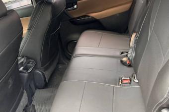 Toyota Fortuner Prix  42.500  us  discuter  Anne de fabrication  2024  Bote de vitesse Automatique Steptronique 4x4  Moteur Essence 4 cylindres  7 places  Kilomtrage 